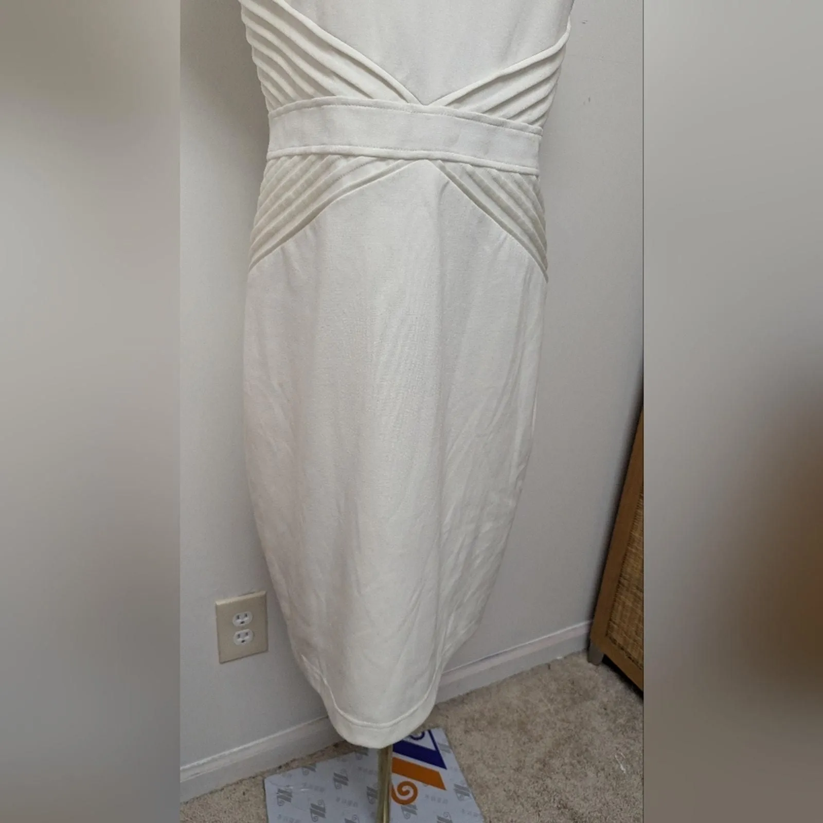 Listing Image Blurred Background