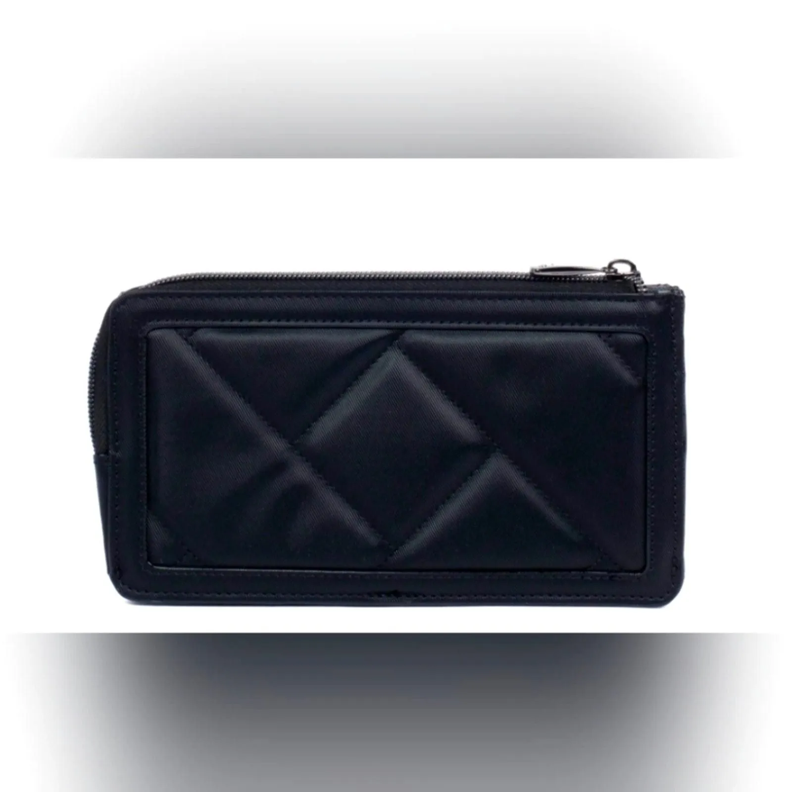Listing Image Blurred Background