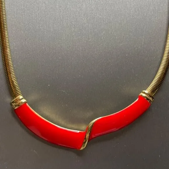 Listing Image Blurred Background