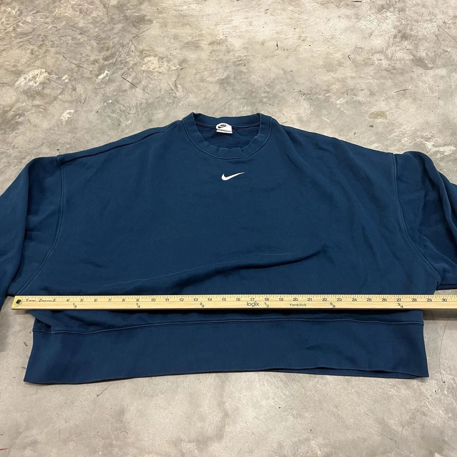 Listing Image Blurred Background