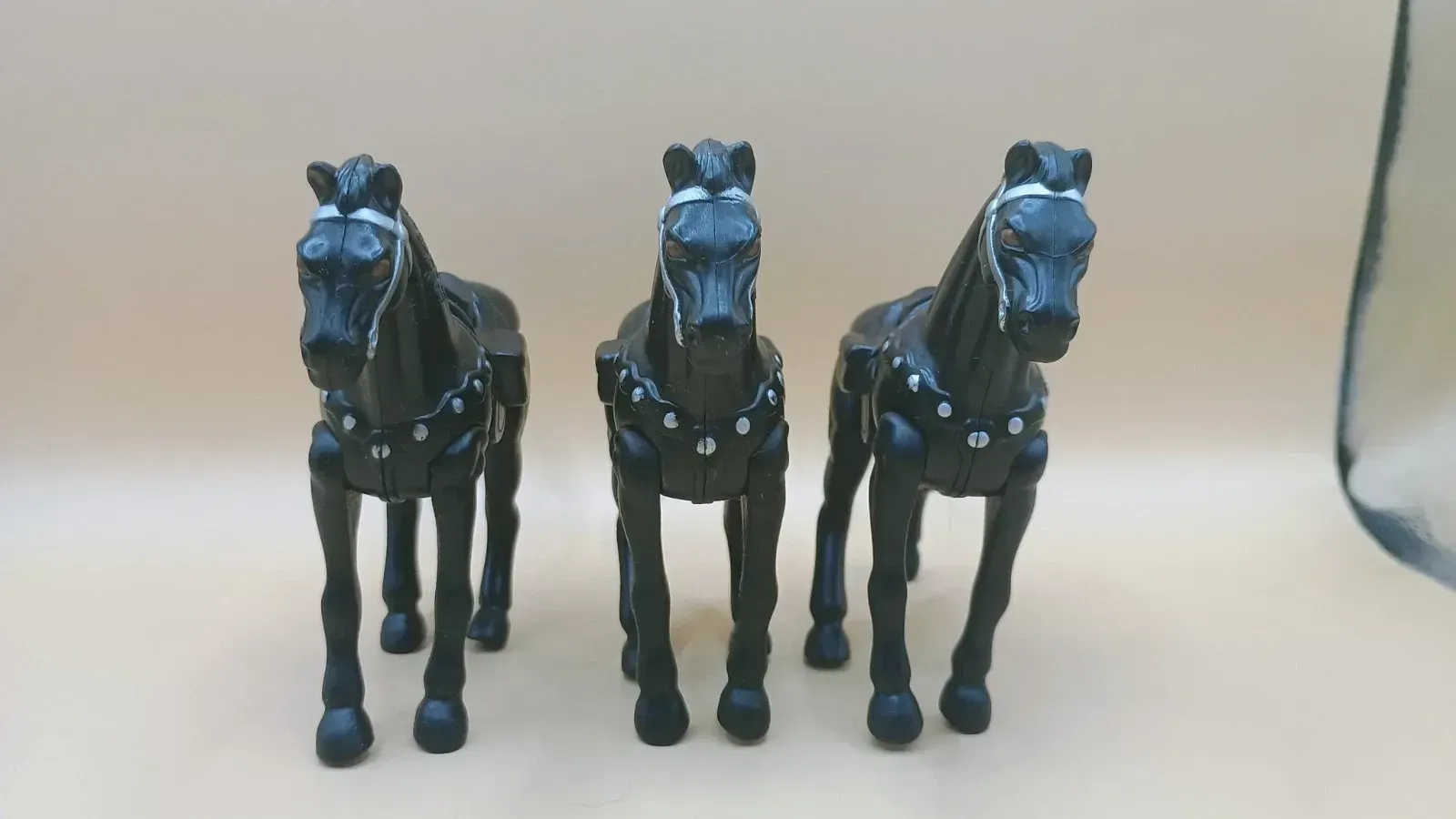 Set Of 1999 Wild Wild West Horses, No Riders Burger King Kids