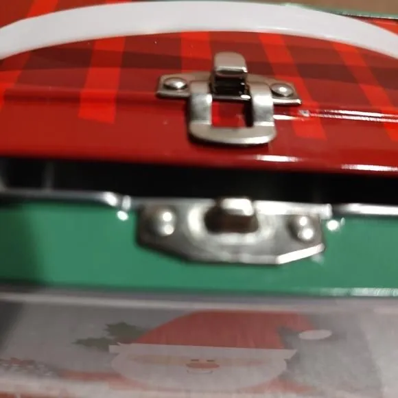 Product image for ChristmasHolidayMini Tin Lunch Box4.25 x 5.5two sided with same Santa im