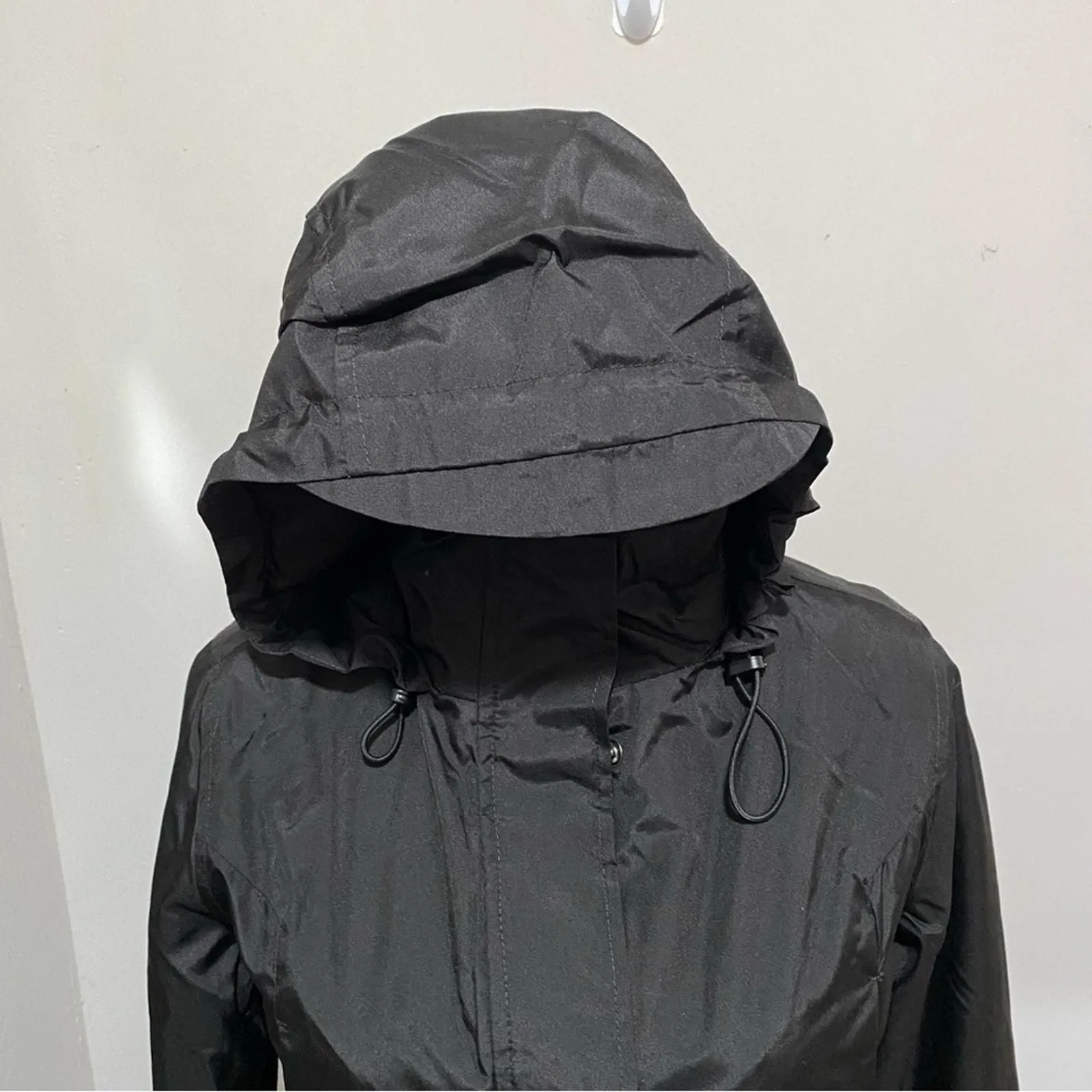 Listing Image Blurred Background