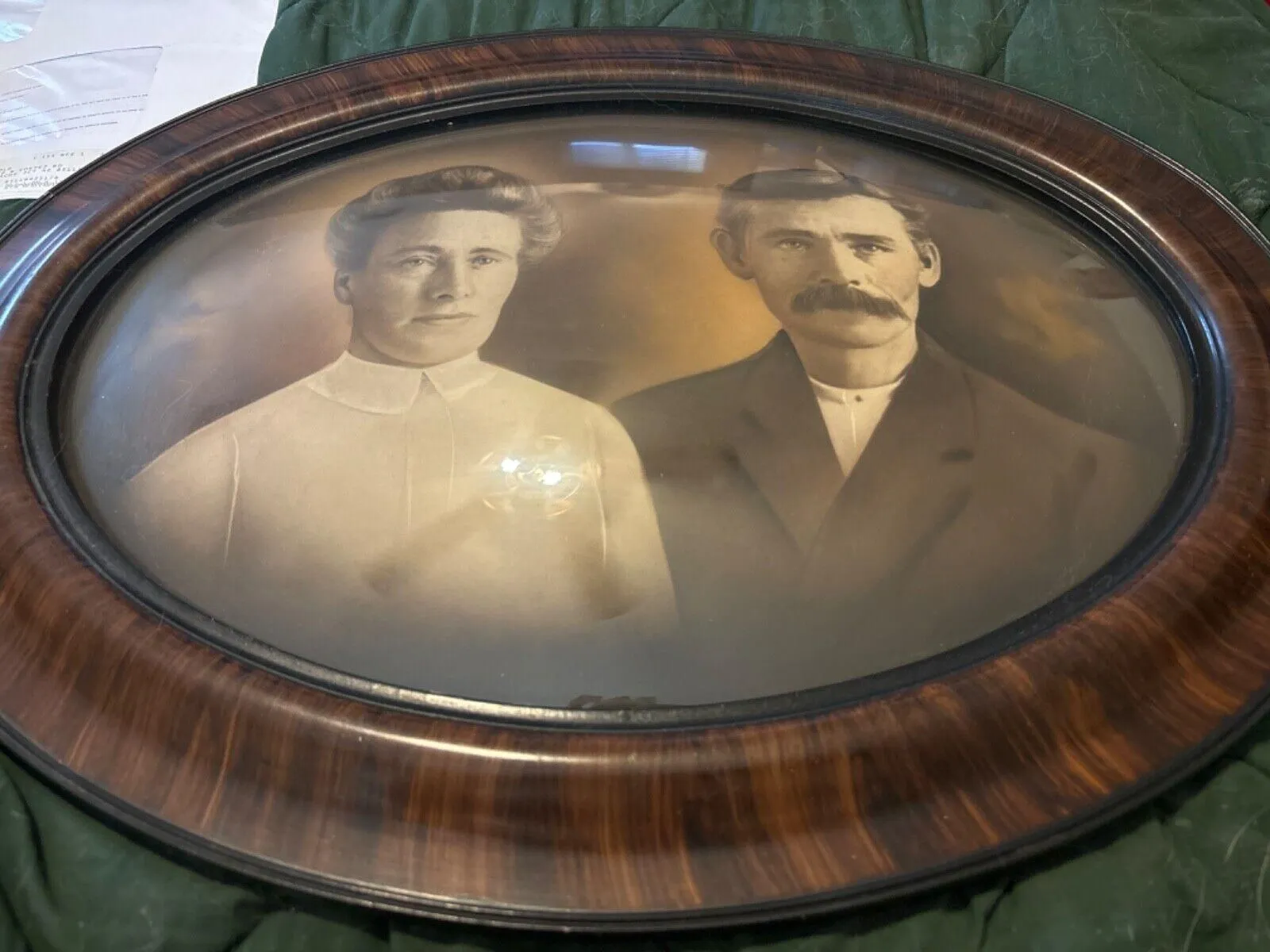 Product image for Antique Tiger Wood Oval Photo Picture Frame 24x18 with extra portraits