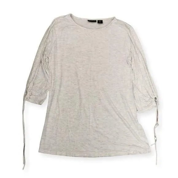 Product image for Tahari Woman Tee Size M Cream Long Sleeve Shirt Crew Neck Classic Minimal