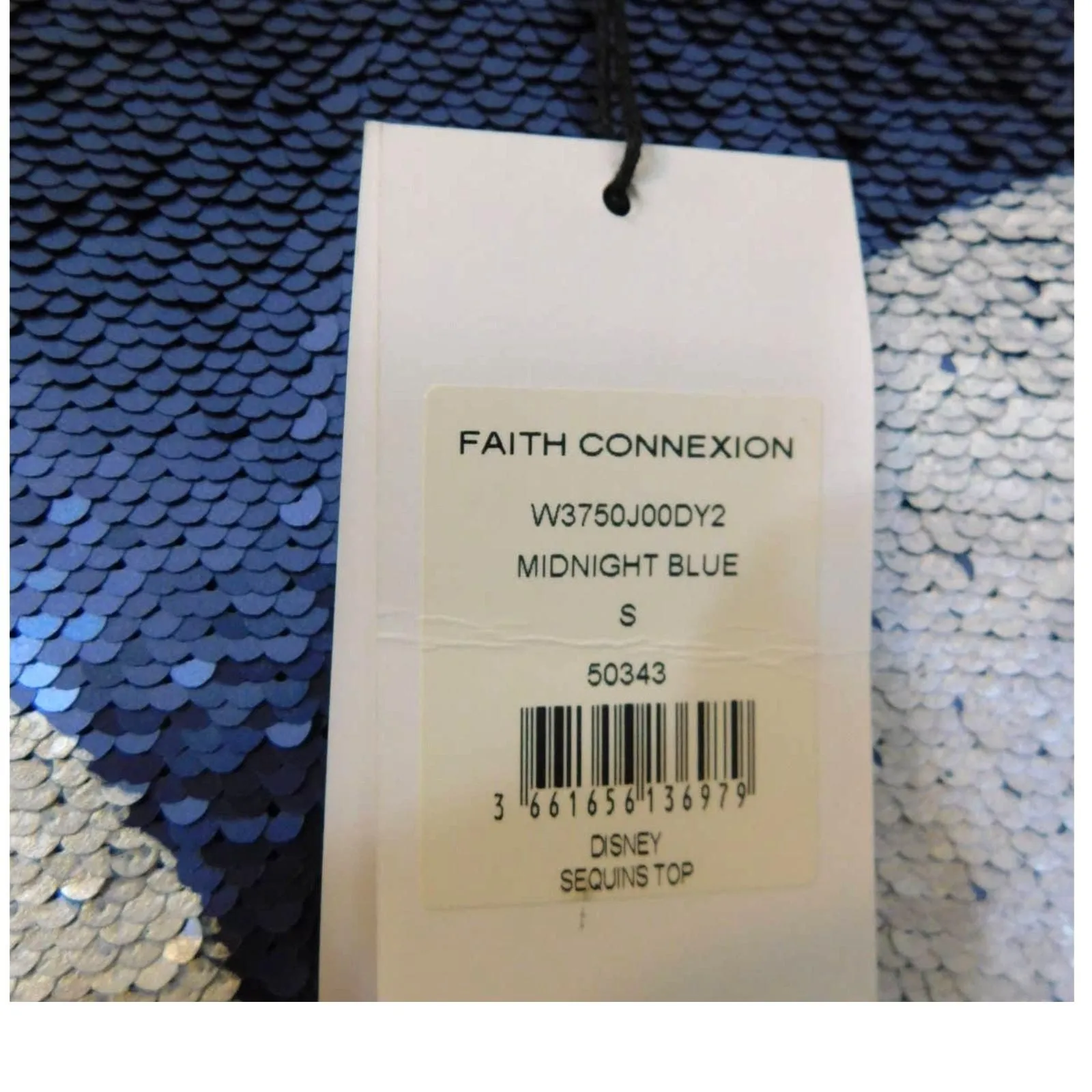 Listing Image Blurred Background