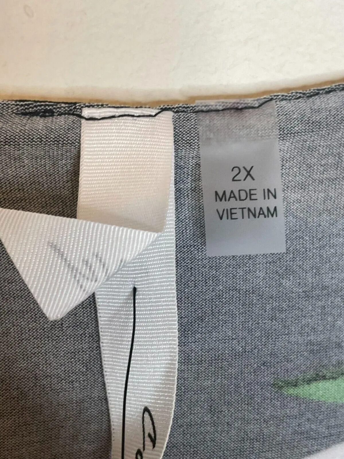 Listing Image Blurred Background