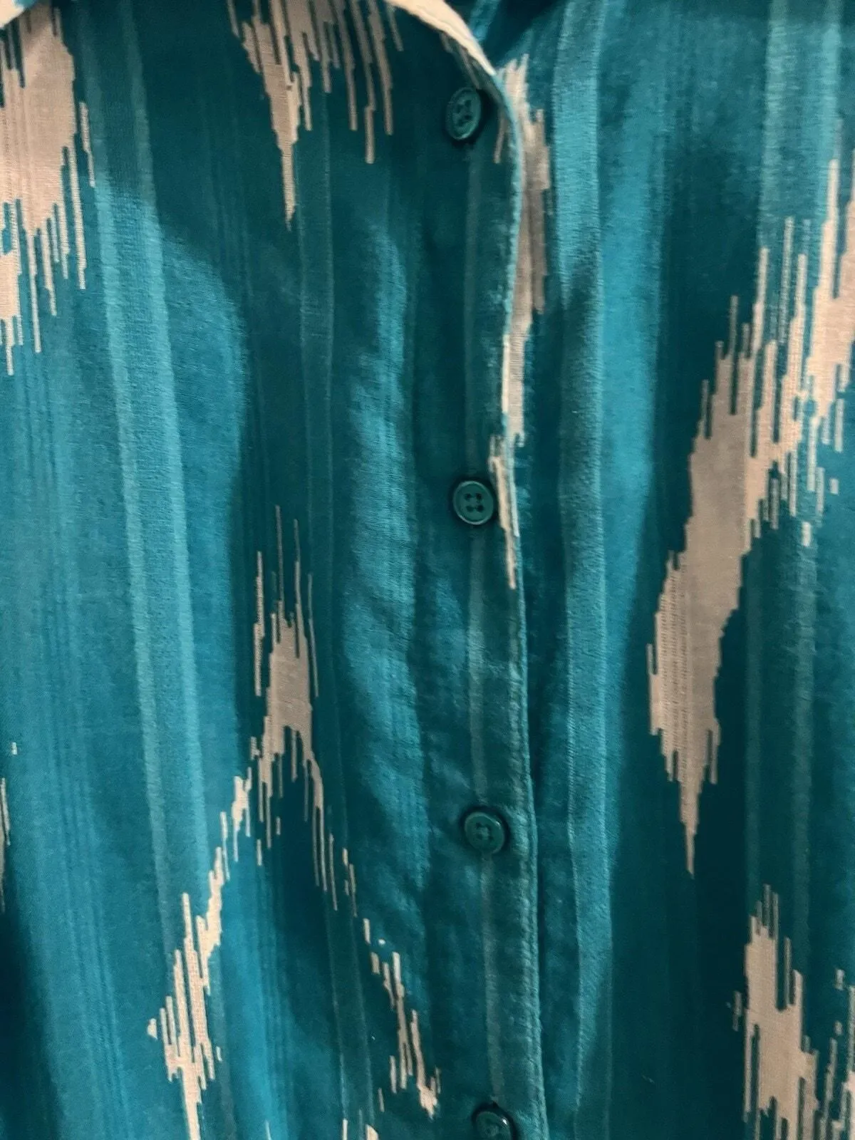 Listing Image Blurred Background