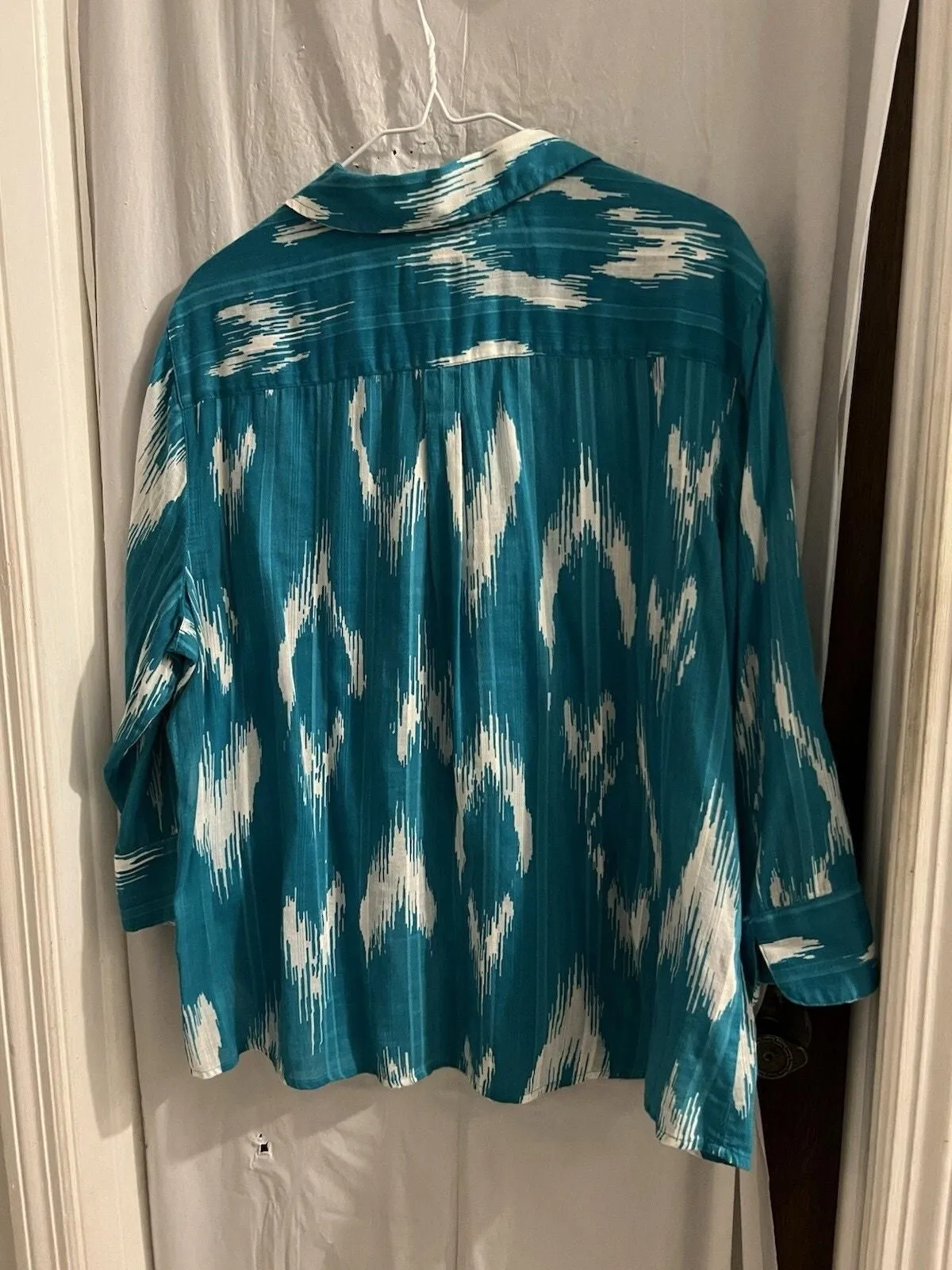 Listing Image Blurred Background