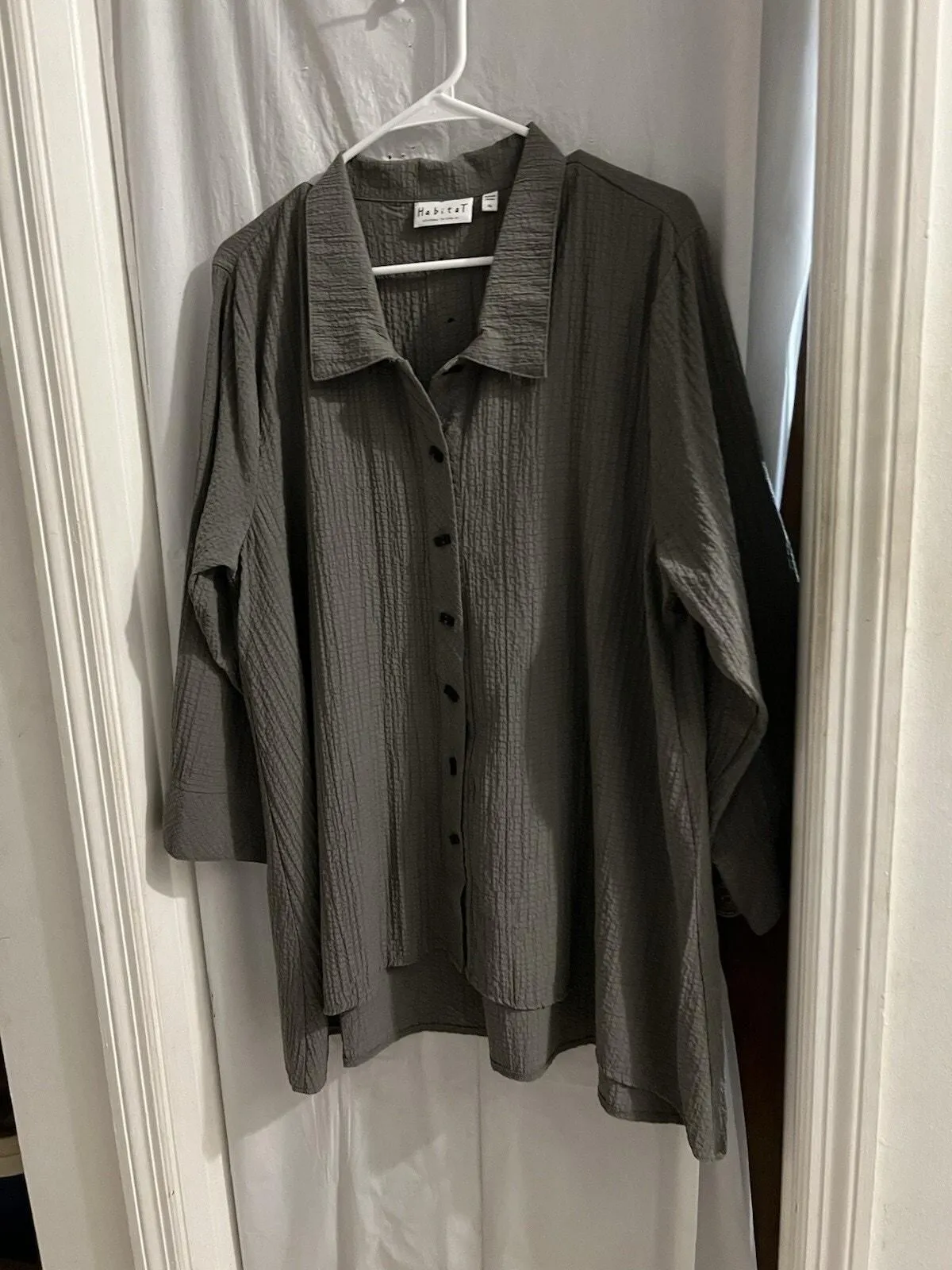 Product image for Habitat Gray Button Down Tunic Sz Xl Back Buttons And Pleated Lagenlook - Habitat