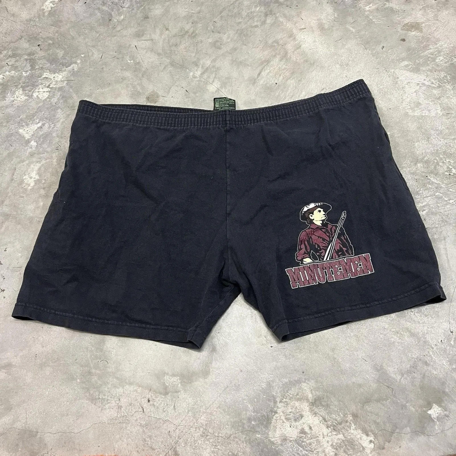 Product image for Vintage 80-90’s Umass Massachusetts Minutemen shorts Size Large READ DESCRIPTION - TSI