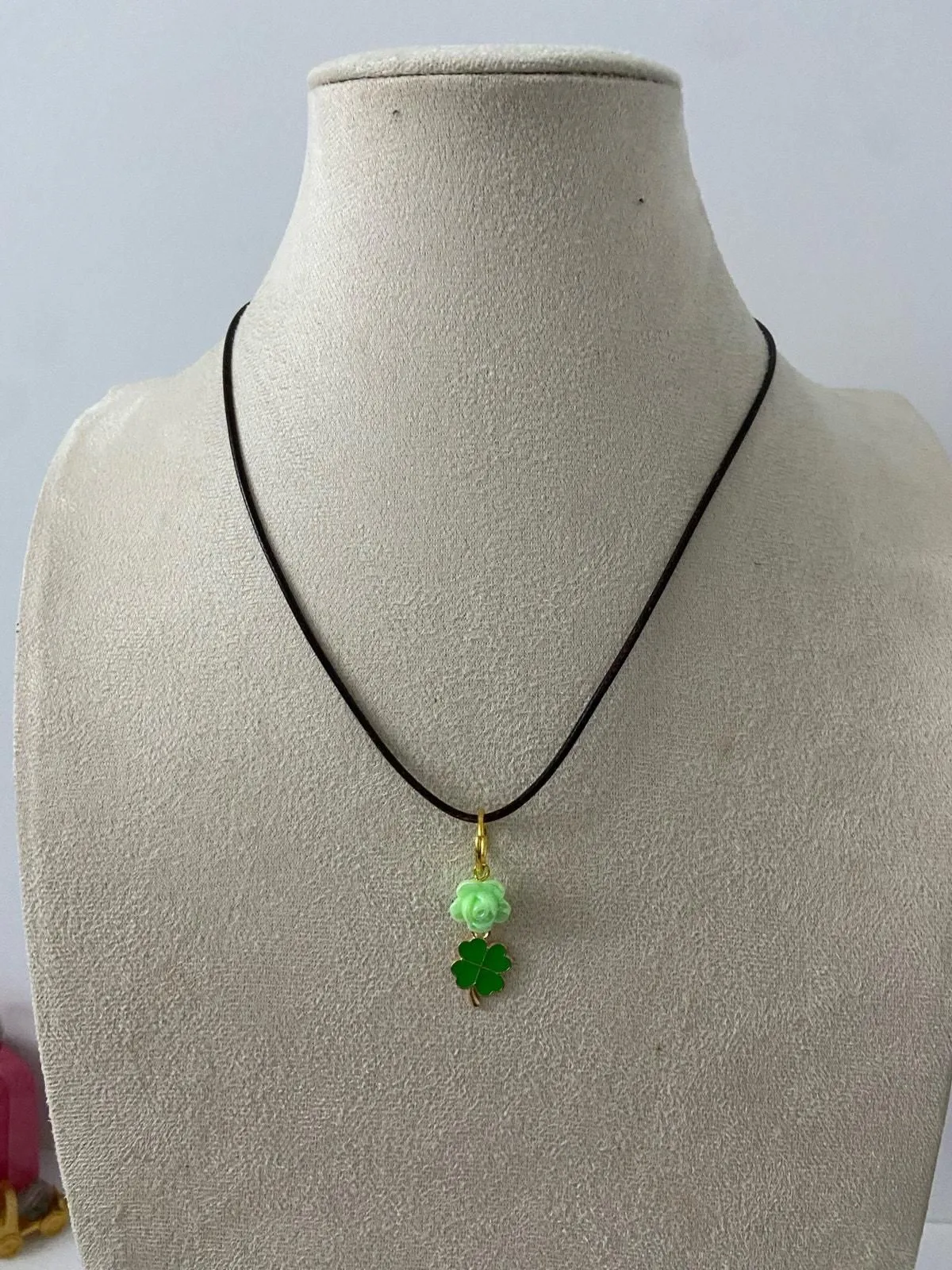 Product image for shamrock pendant necklace  - new