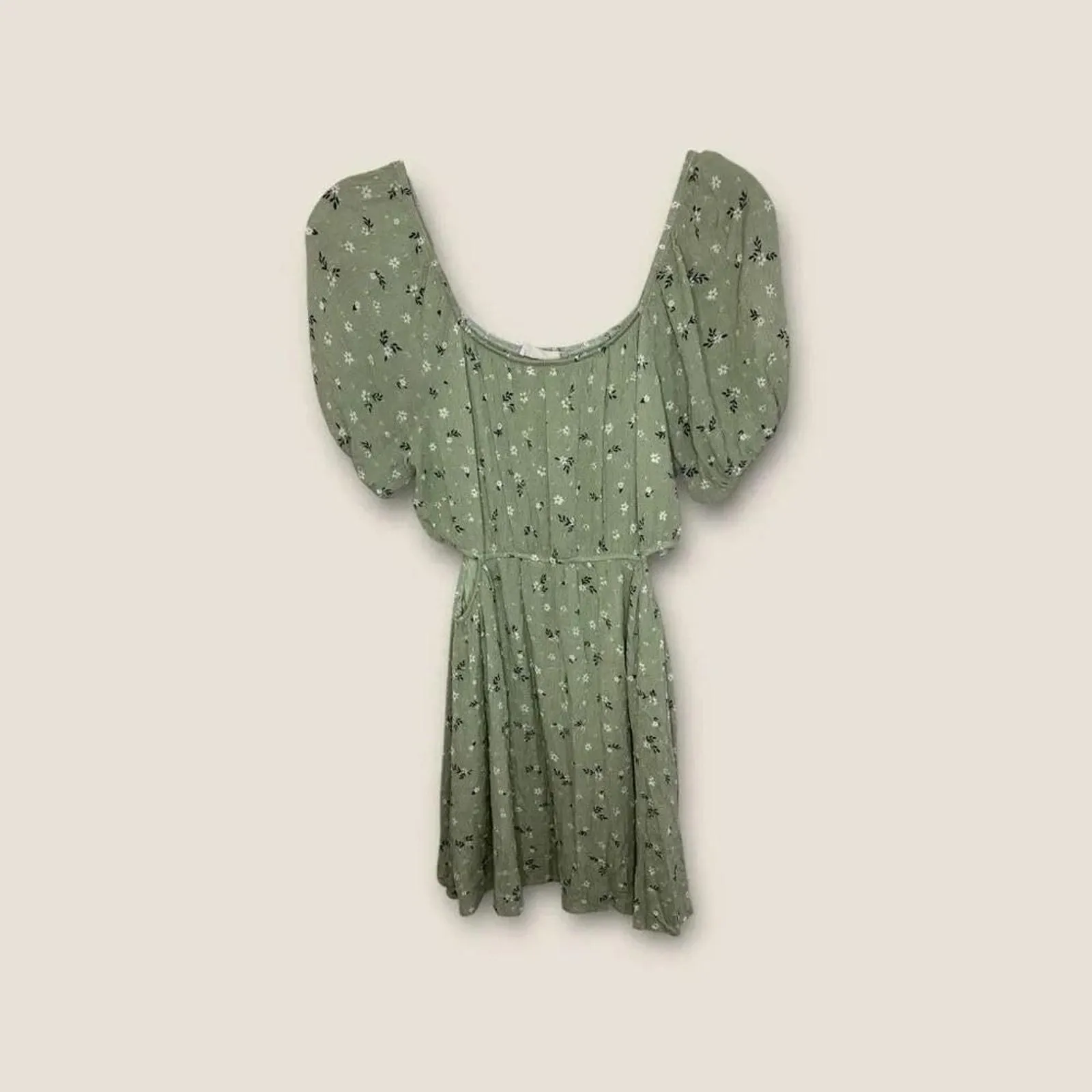Altar'd State Puff Sleeve Cutout Waist Mini Dress Green Floral Size Large - Altar'd  State  Whatnot: Shop, Sell, Connect
