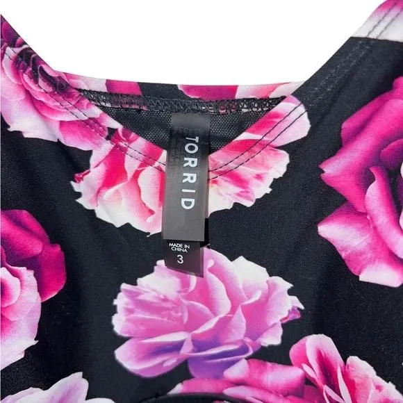 Product image for Torrid WIRELESS V-NECK TANKINI NWOT