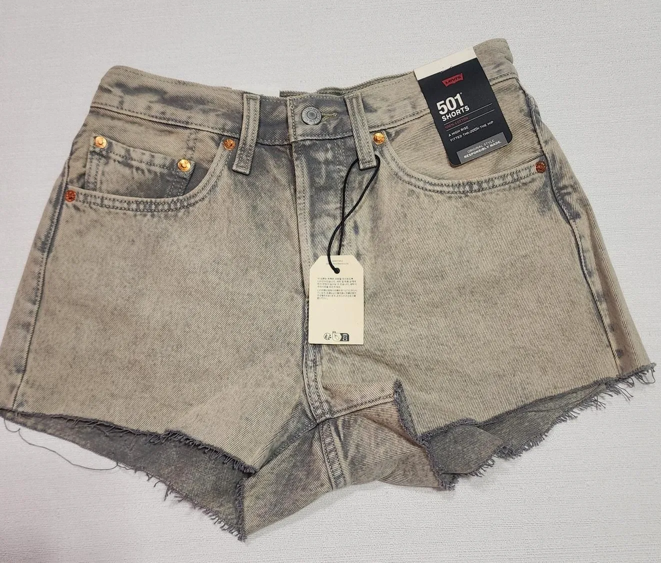 Product image for Levi's women's shorts gray 501 button fly W26''  - new-with-tags - Levi's