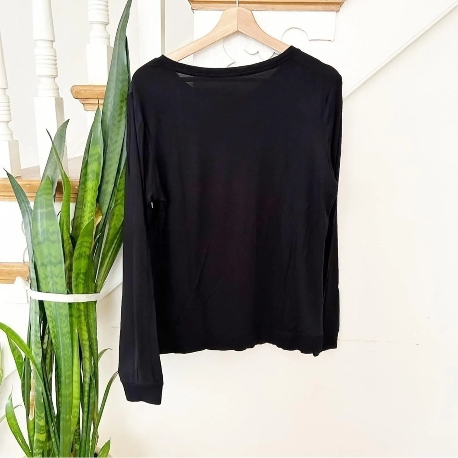 Listing Image Blurred Background