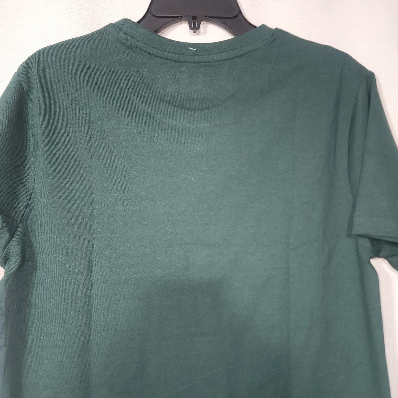 Listing Image Blurred Background