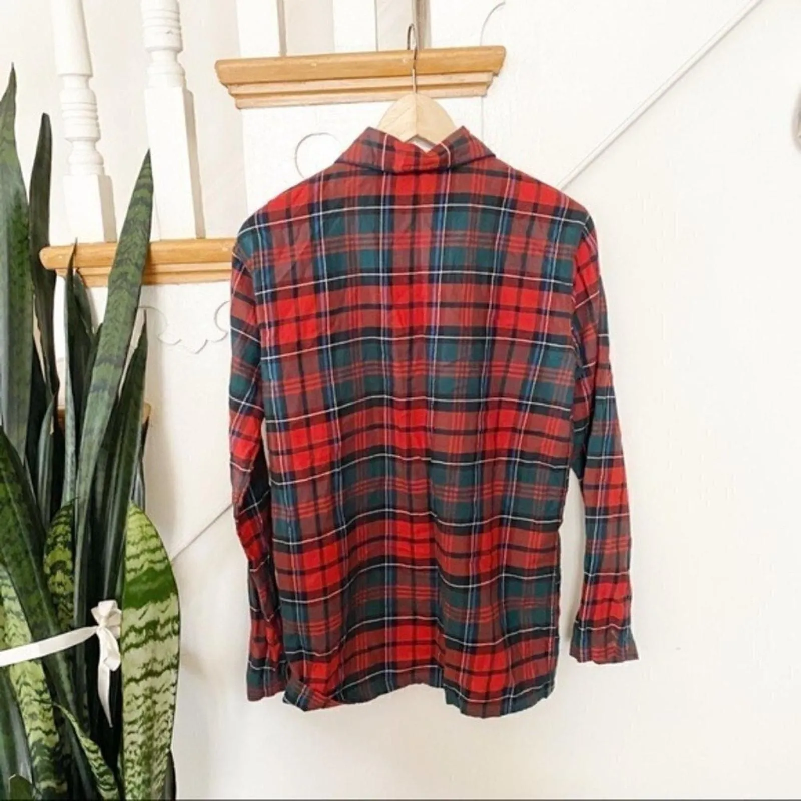 Listing Image Blurred Background