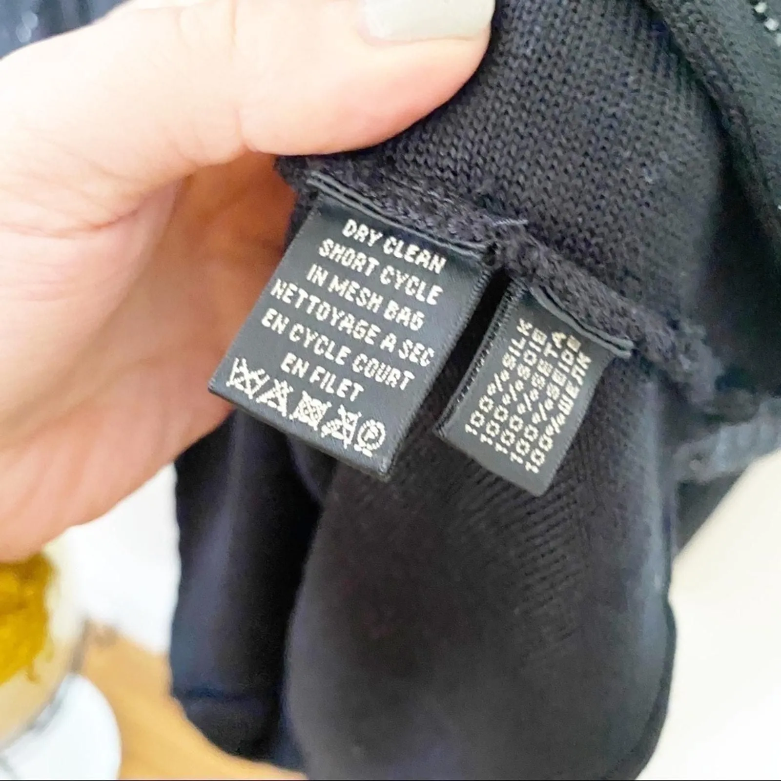 Listing Image Blurred Background