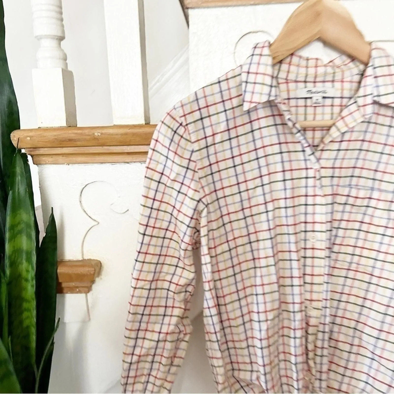 Listing Image Blurred Background
