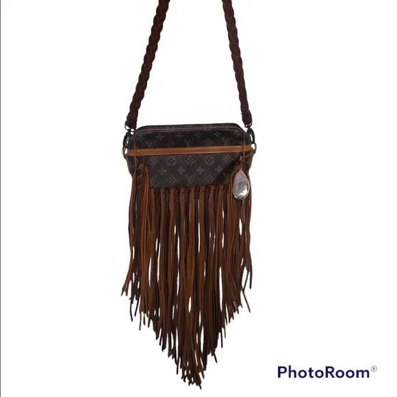 Product image for LOUIS VUITTON CROSSBODY