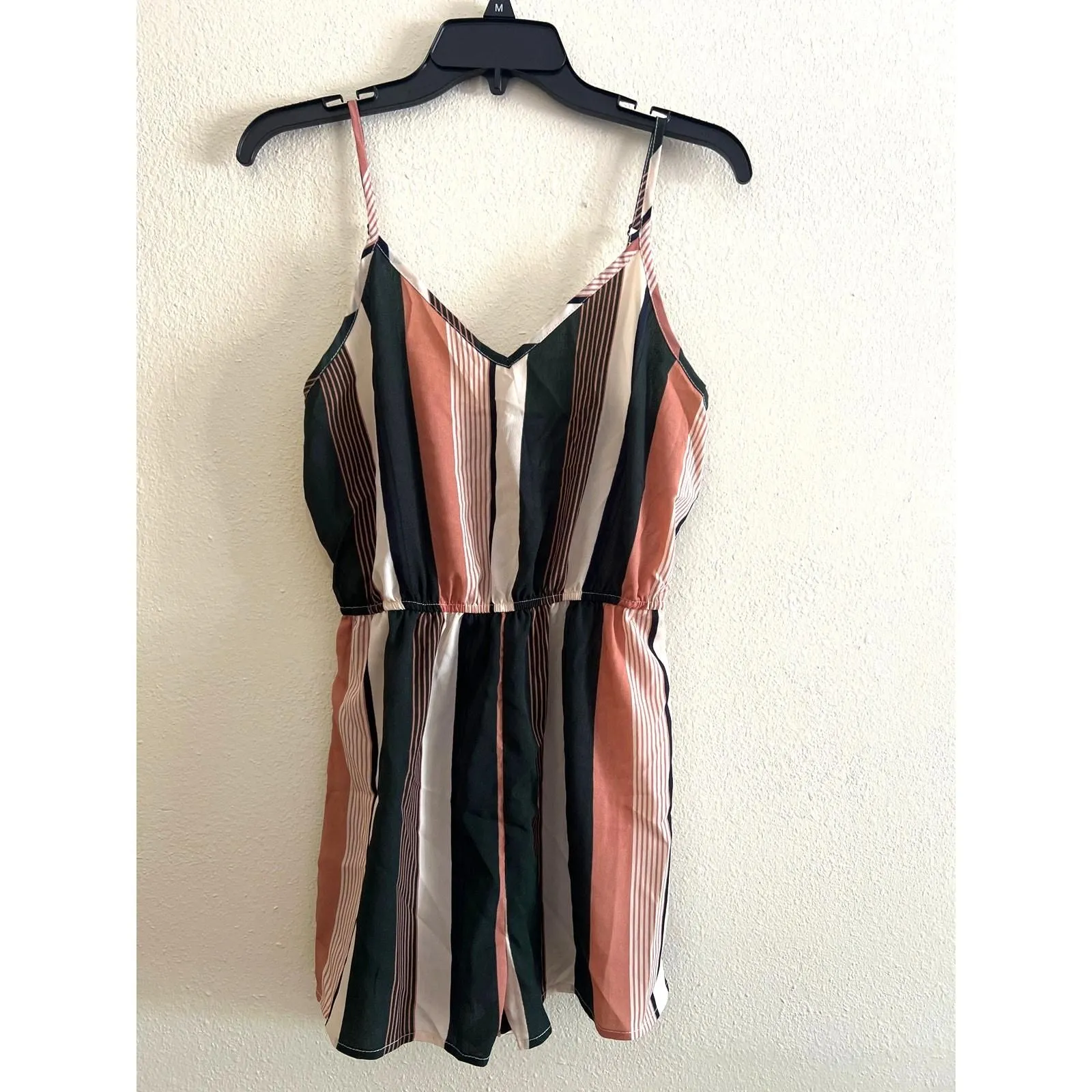 Product image for Shein Coral, Off White & Dark Green Shorts Romper Size Medium Pre-Loved - Jumpsuits - Medium - pre-owned---good - Shein