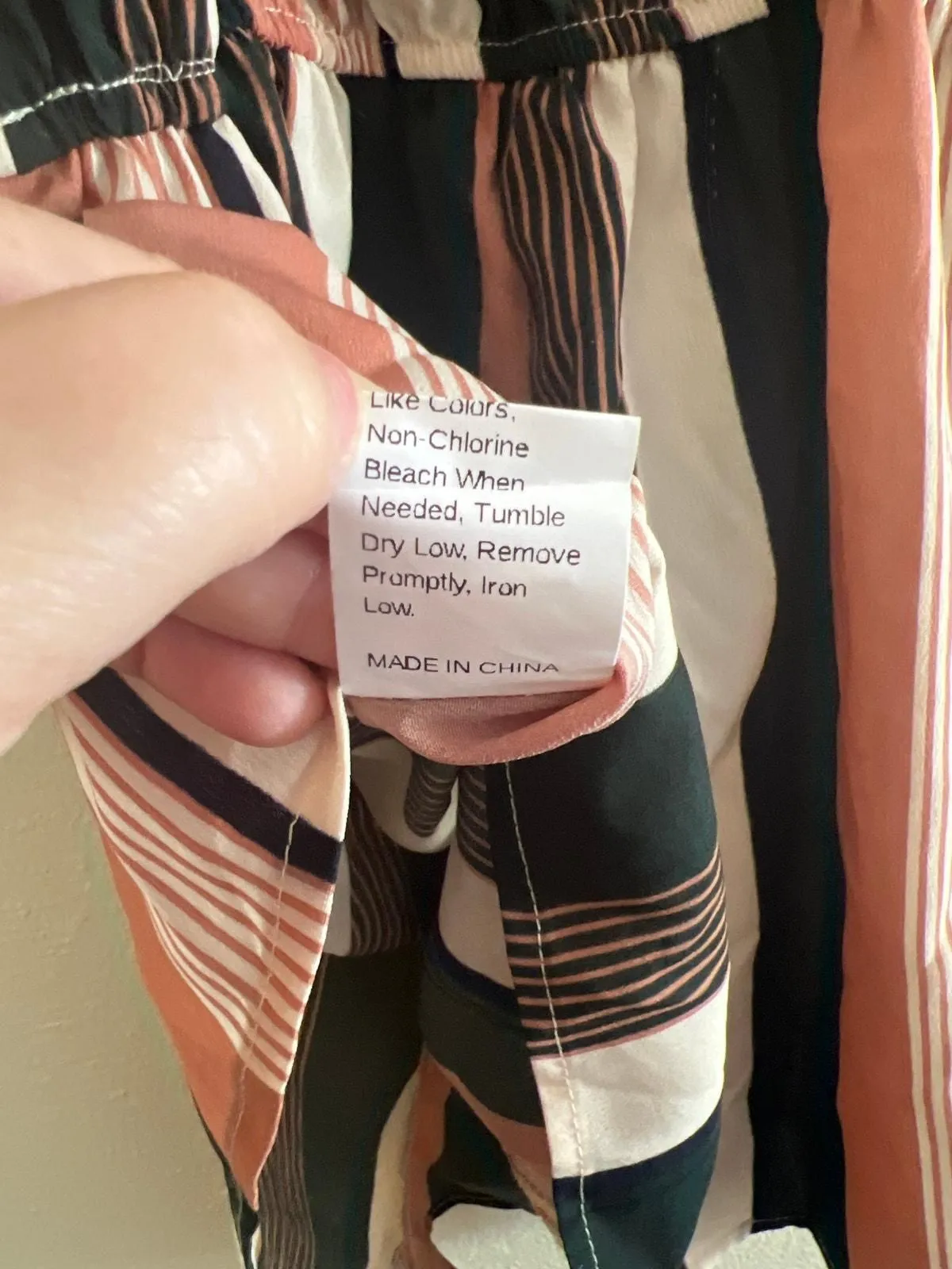 Listing Image Blurred Background