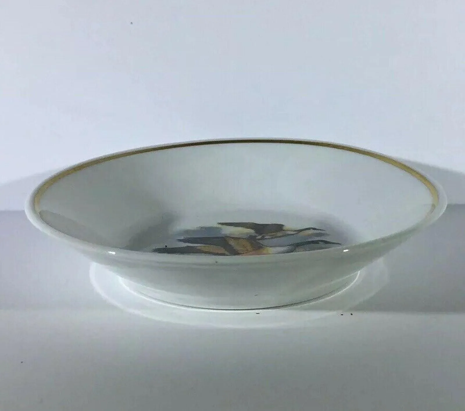 Listing Image Blurred Background