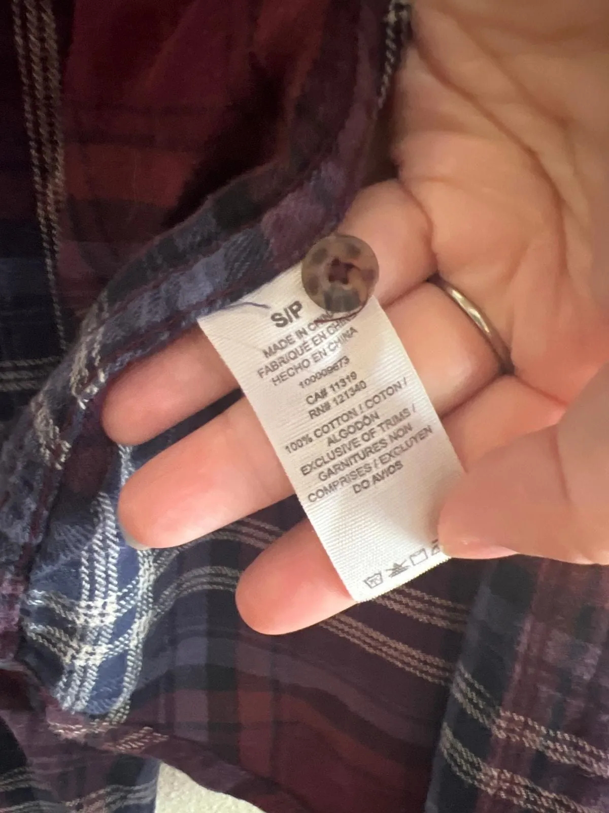 Listing Image Blurred Background