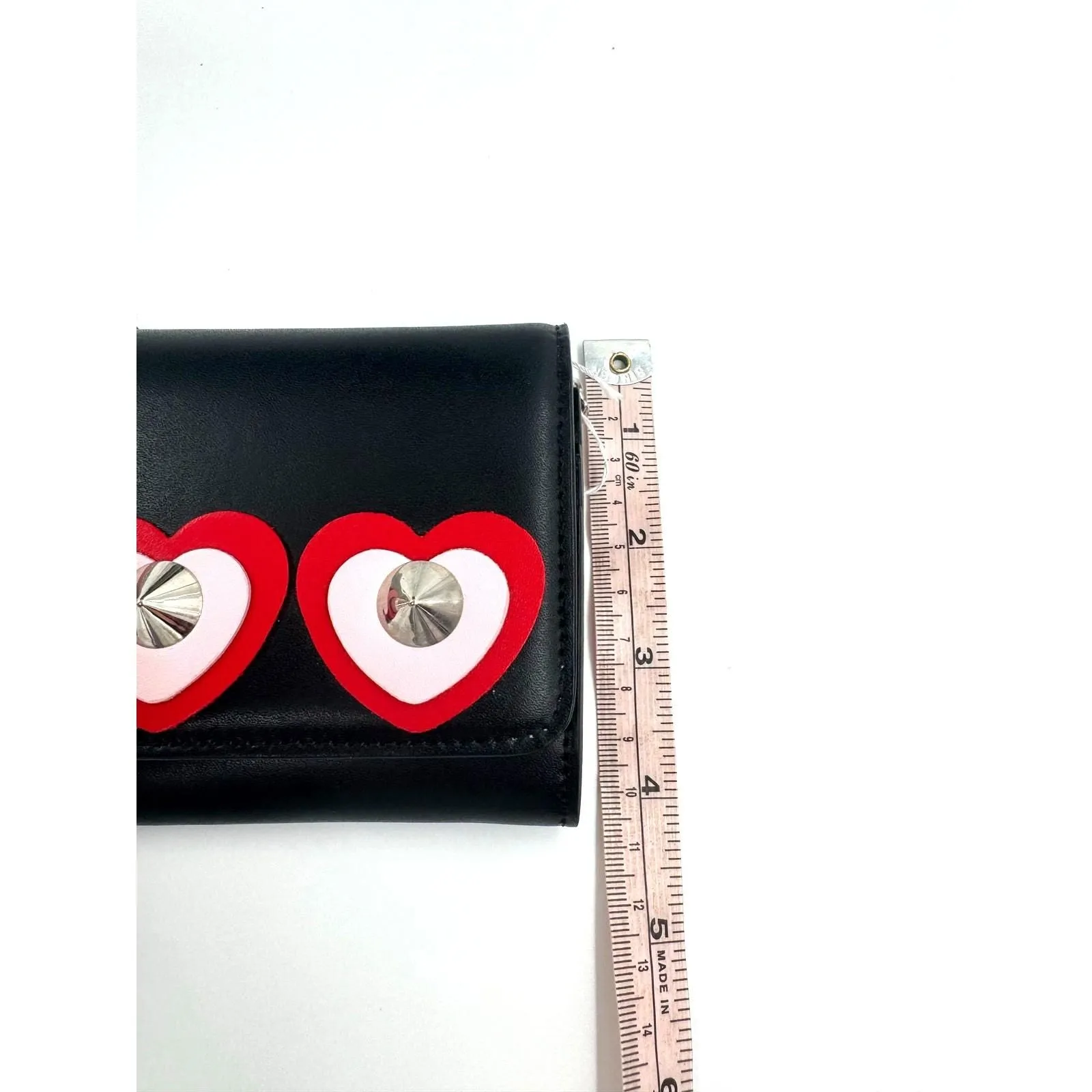 Listing Image Blurred Background