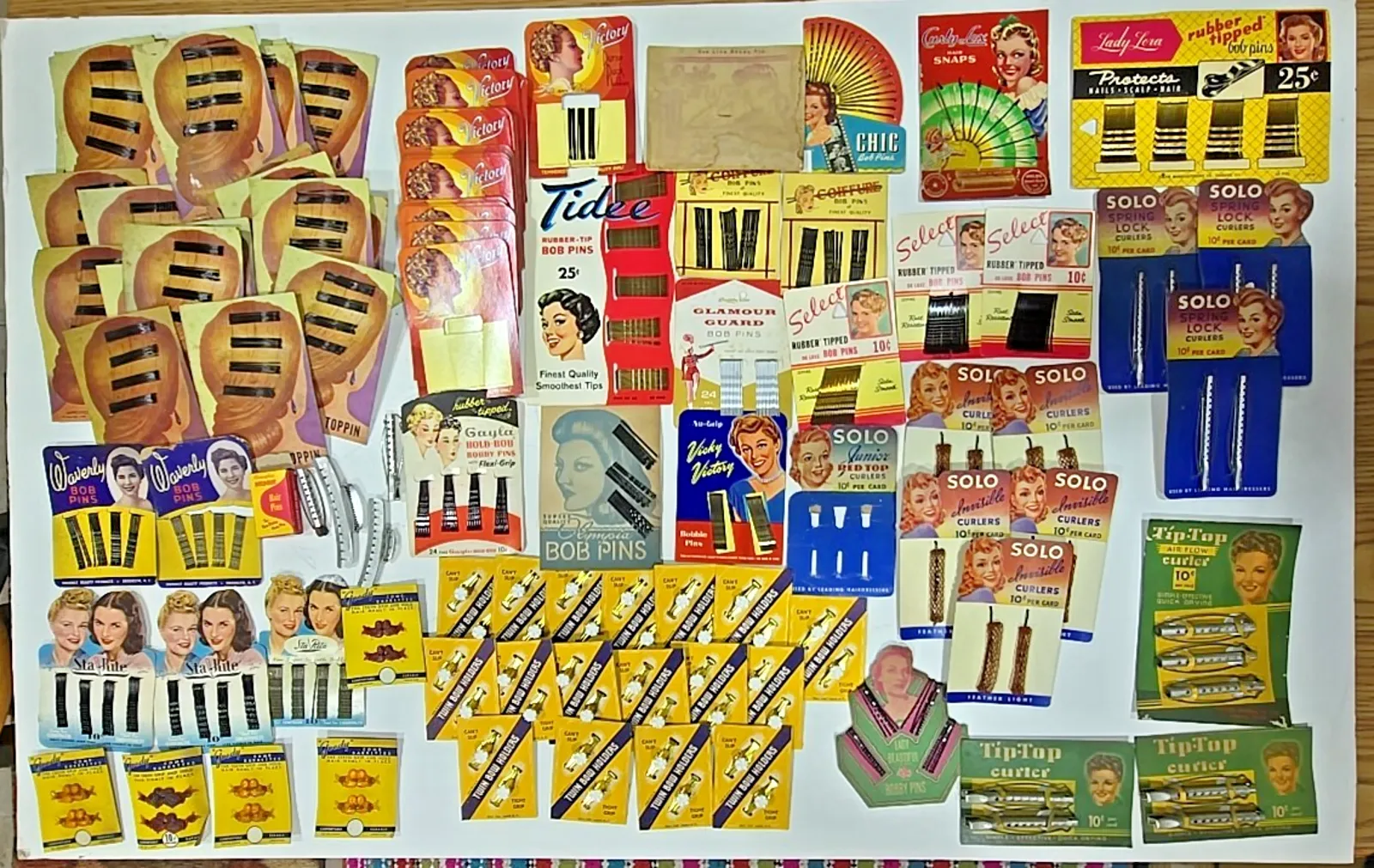 Product image for Huge Lot Of Over 70 Vintage Hair Pin’s Wave Clips Curlers Bow Holders Etc HB4