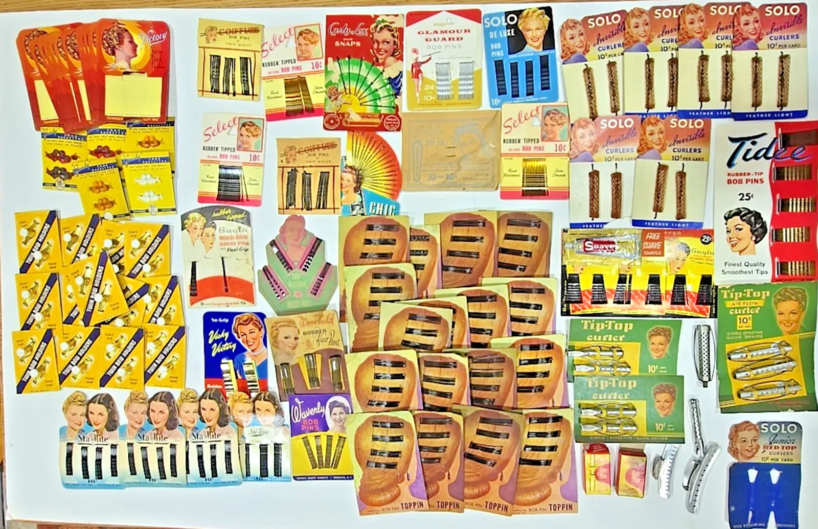 Product image for Huge Lot Of Over 70 Vintage Hair Pin’s Wave Clips Curlers Bow Holders Etc HB2