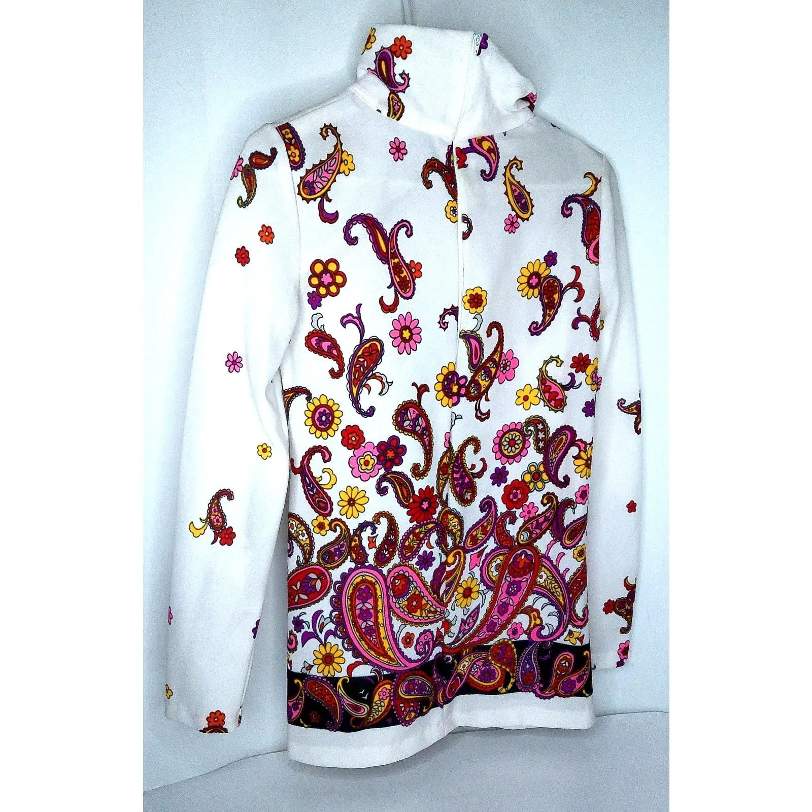 Listing Image Blurred Background