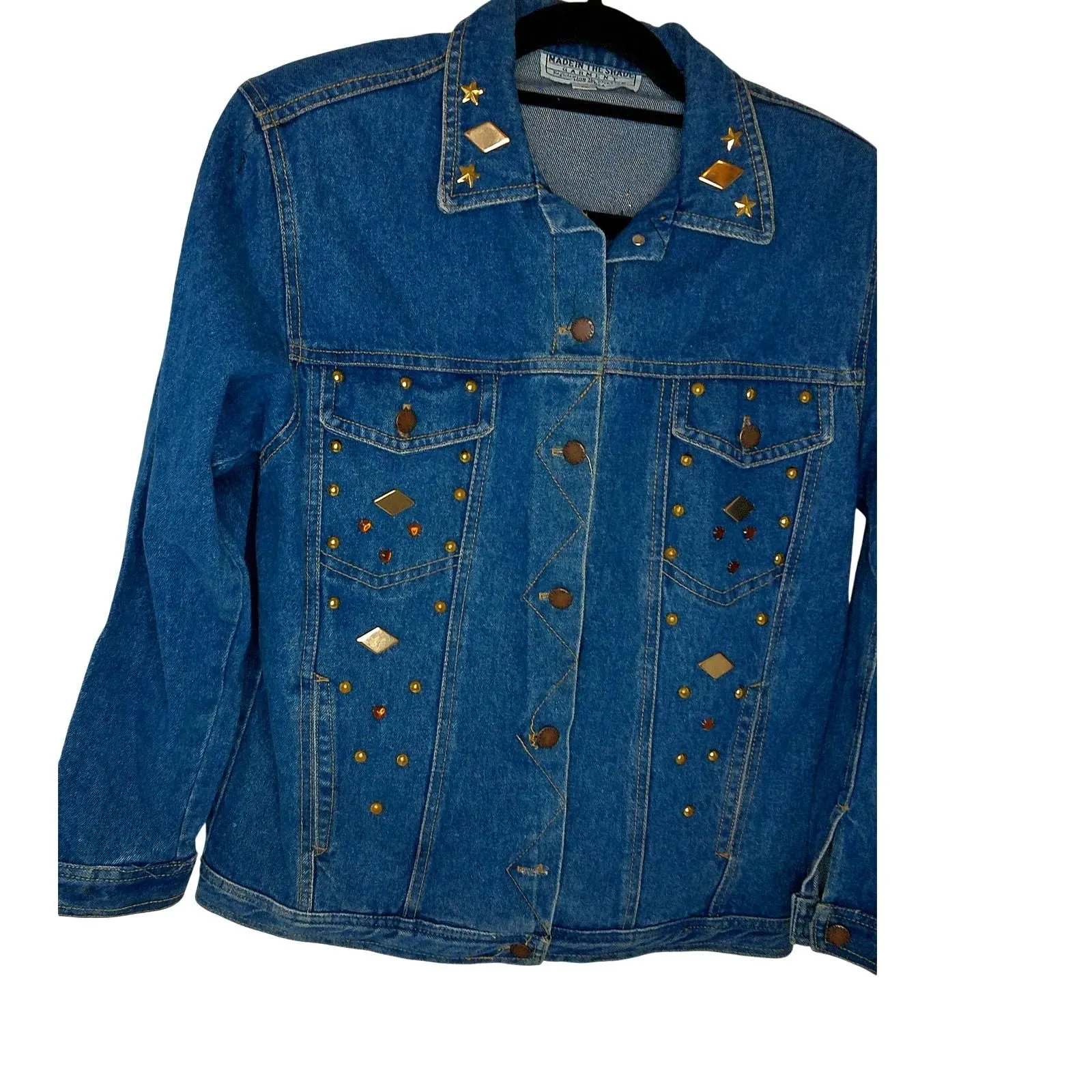 Listing Image Blurred Background