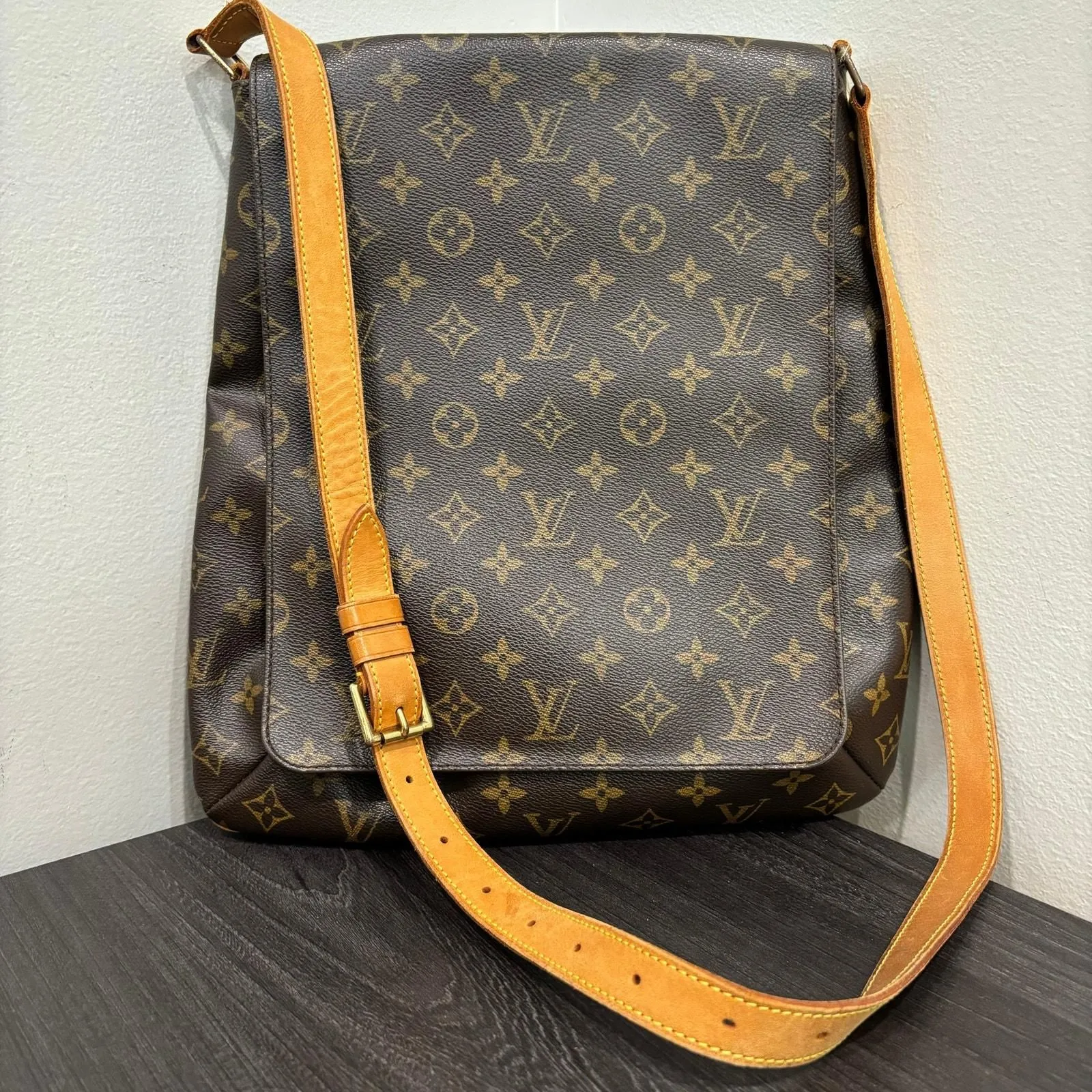Product image for #335 LOUIS VUITTON Musette