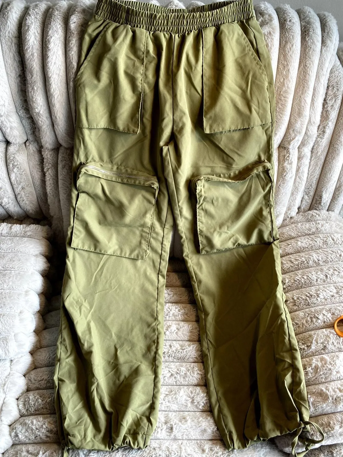 Product image for Women's Army Green oversized baggy Cargo Pants, Oversized Pockets Size Large - pre-owned---excellent - Kohler