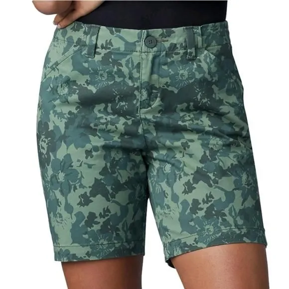 Product image for  last 1❣️ Size 6 flower camo chinos walking shorts