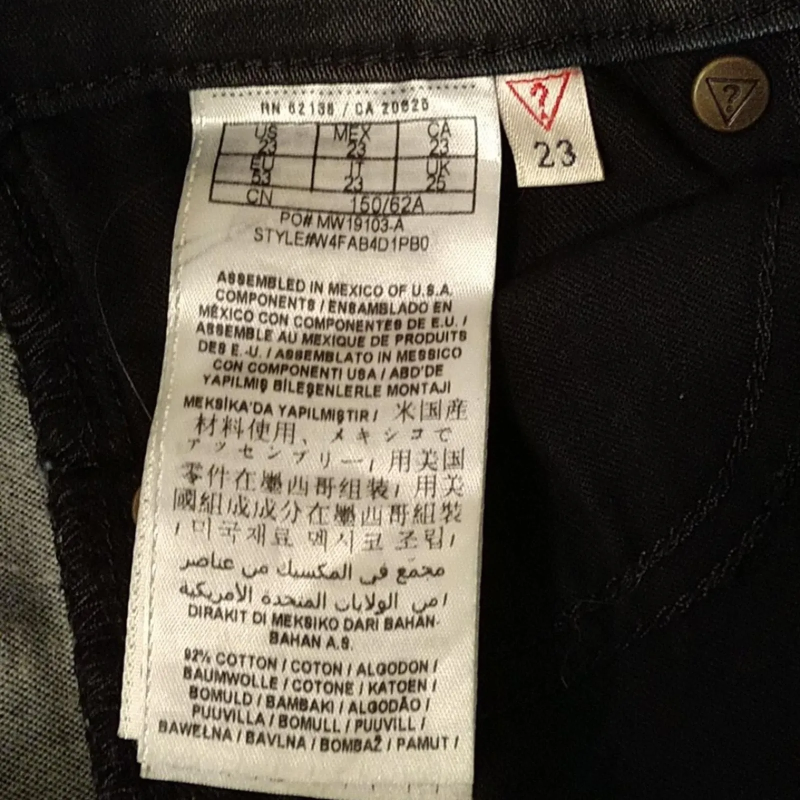Listing Image Blurred Background