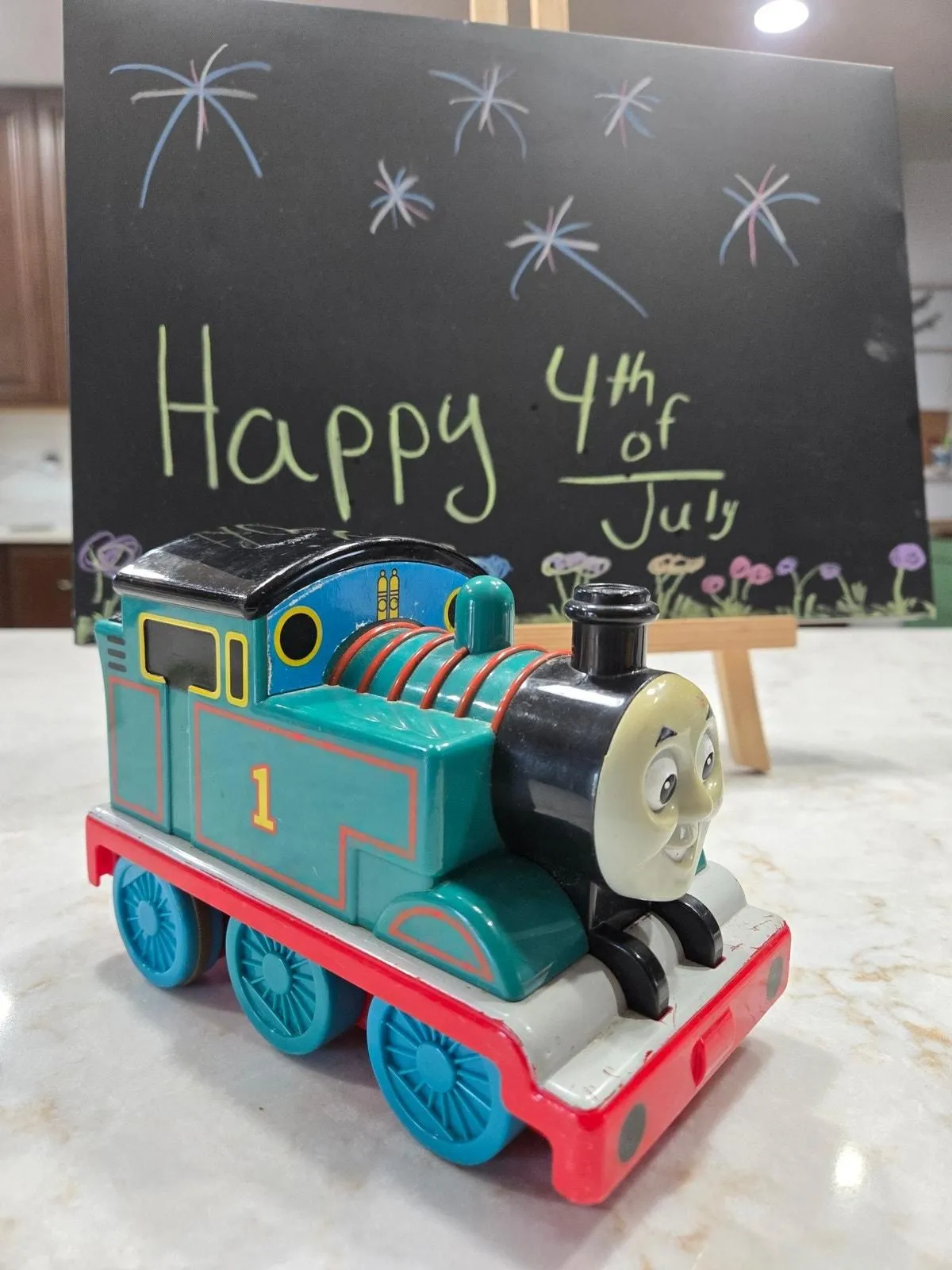 Product image for 2005 Hit Toy Thomas the Tank Battery Operated Not Working Parts or Repair VN3
