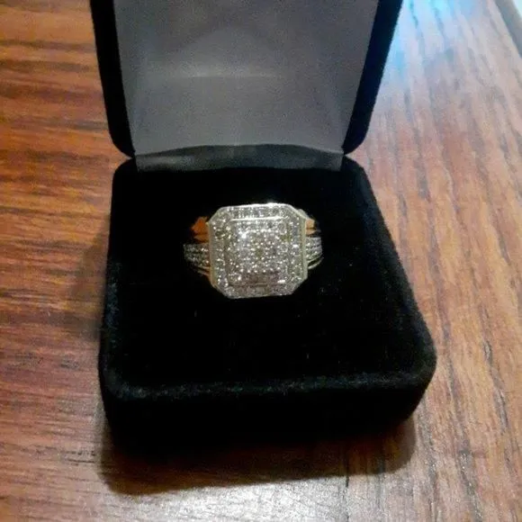 Product image for 10k Yellow Gold 1.15 TCW Diamond Ring