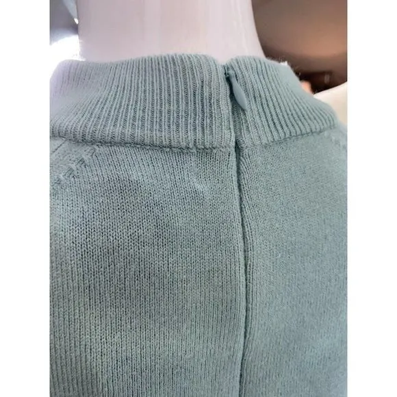 Listing Image Blurred Background