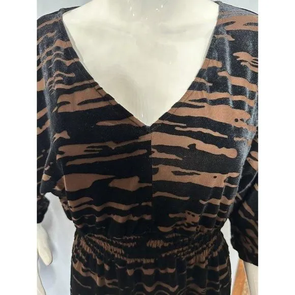 Listing Image Blurred Background