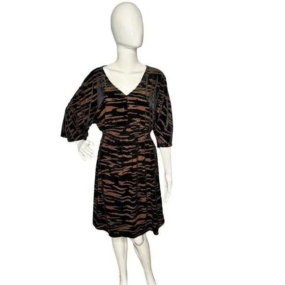 Listing Image Blurred Background