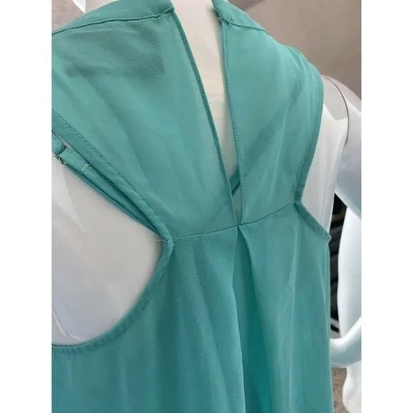 Listing Image Blurred Background