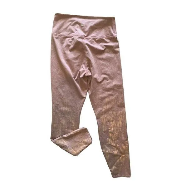 Listing Image Blurred Background