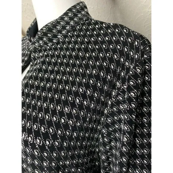 Listing Image Blurred Background