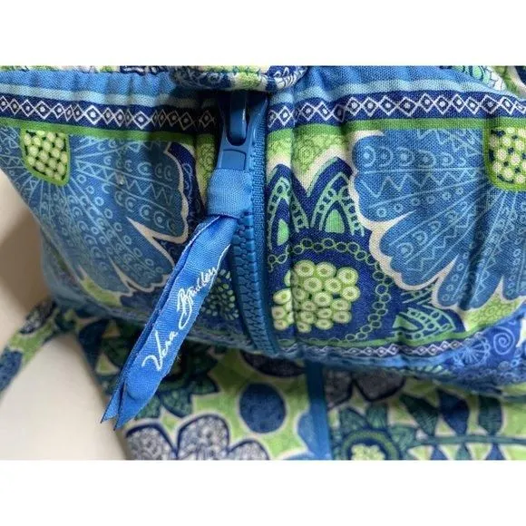 Listing Image Blurred Background