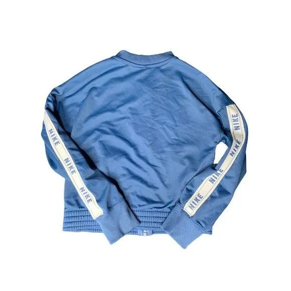 Listing Image Blurred Background