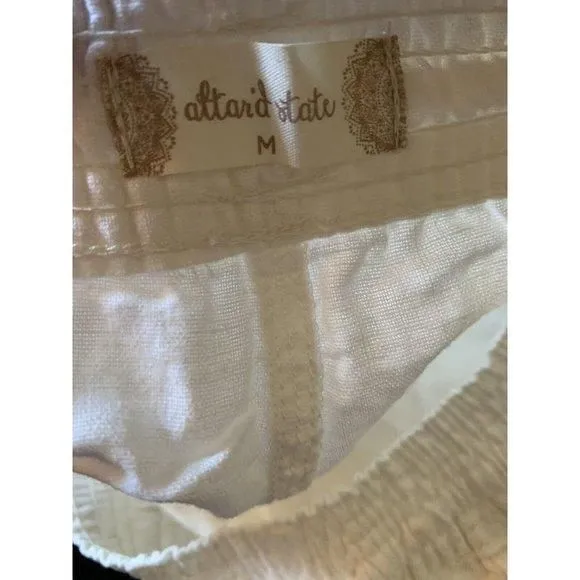 Listing Image Blurred Background