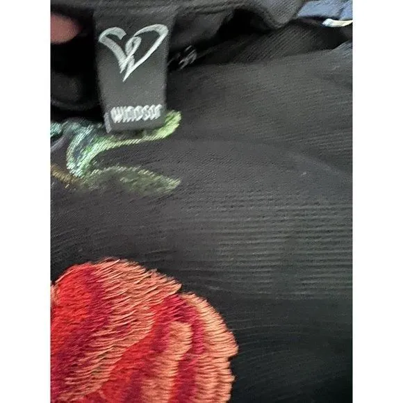 Listing Image Blurred Background